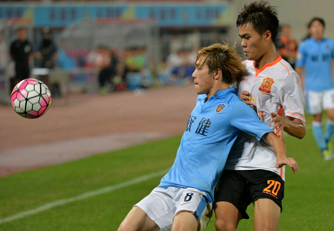 金州勇士迎社区盾关键赛，清晨回应争议，球迷炸锅，赛程密集仍需轮换 -开云网站