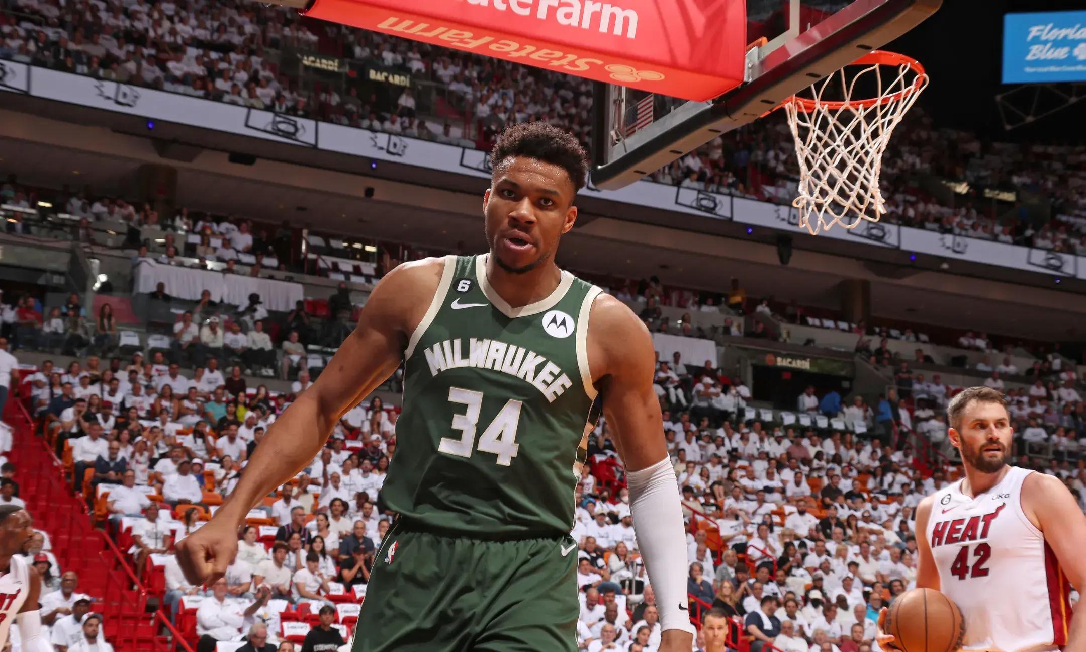 包含密尔沃基雄鹿转会期回应争议，志在欧超杯名次提升，悬念犹存，医务组通报恢复的词条-开云官方网站