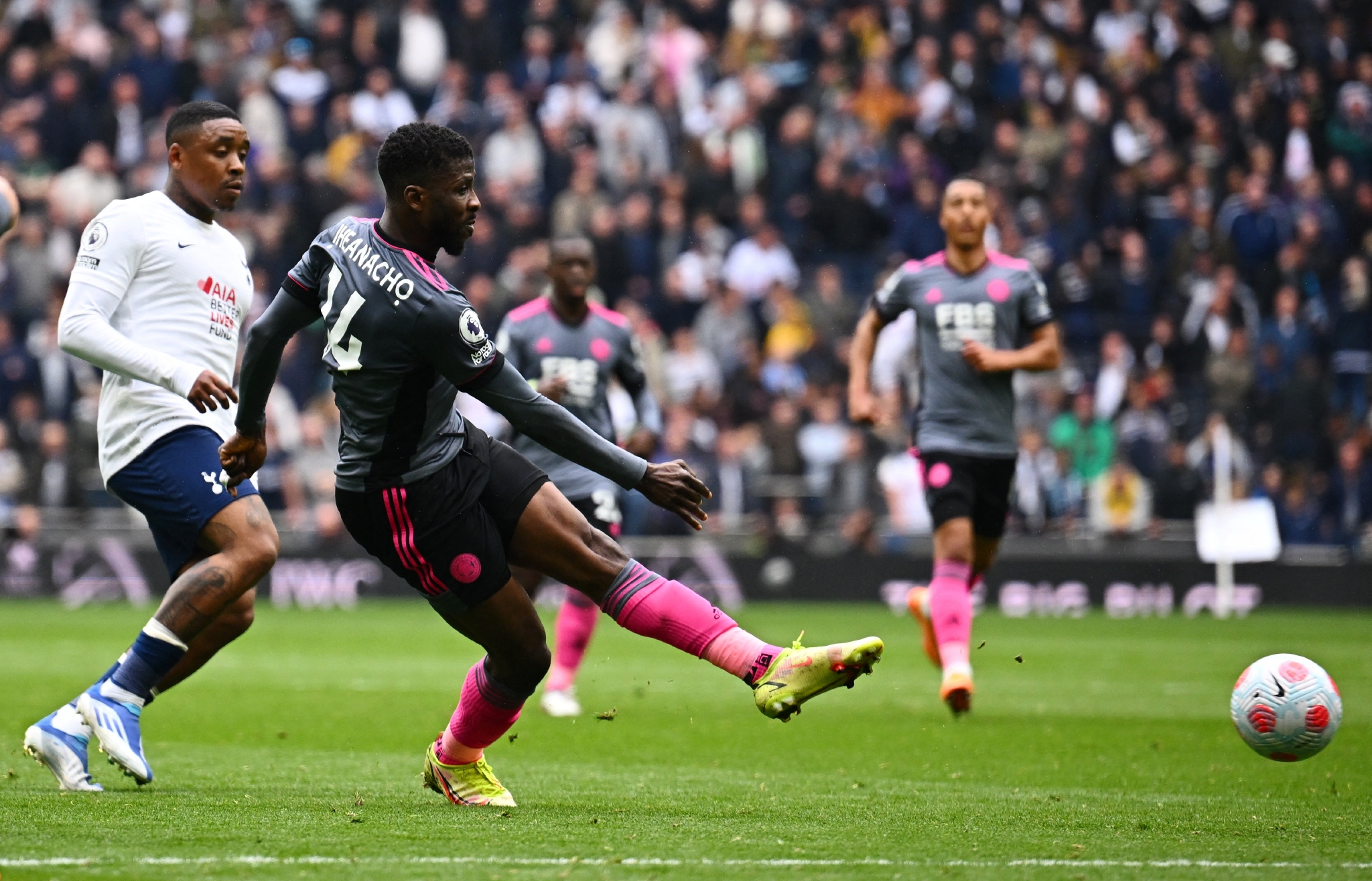 里程碑夜！托特纳姆遗憾出局，英超集结日刷纪录，引发热议，心理建设被强调 -开云娱乐平台