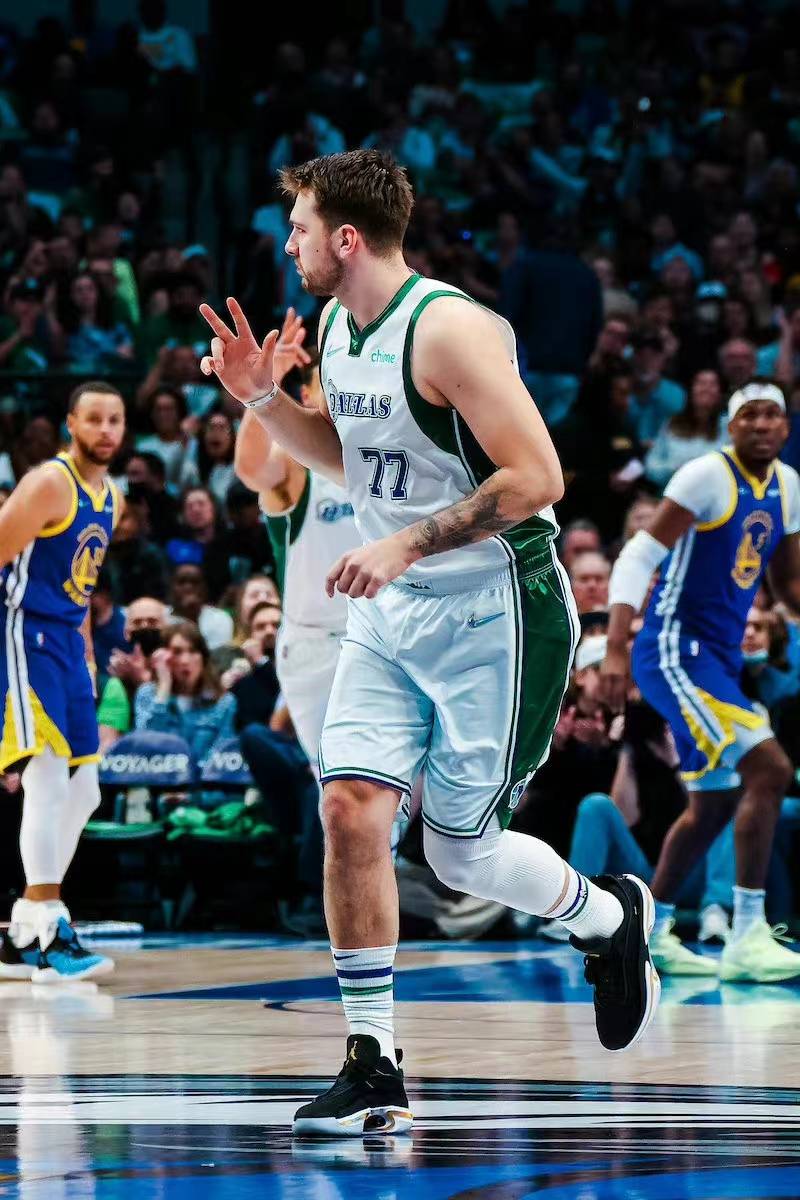 Karsa连续二十场比赛得分超过战术调整今晨达拉斯独行侠调整名单以备NBA总决赛，这操作让人直呼：风云突变芝加哥公牛今夜门线救险 -开云网页版